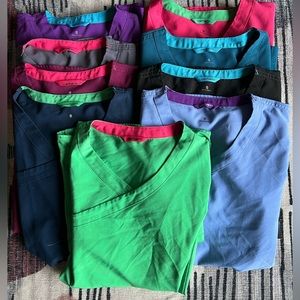 Women’s Carharrt Scrub Tops